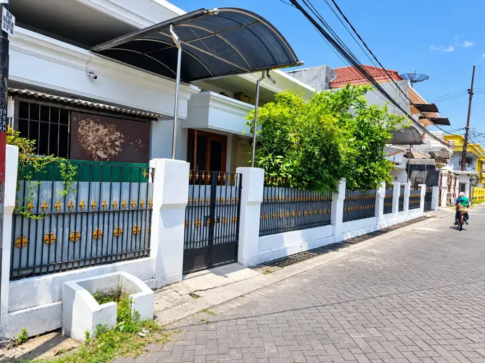 Rumah Besar Potensial Karang Empat Ideal untuk Kos dan Investasi Menjadi Beberapa Unit