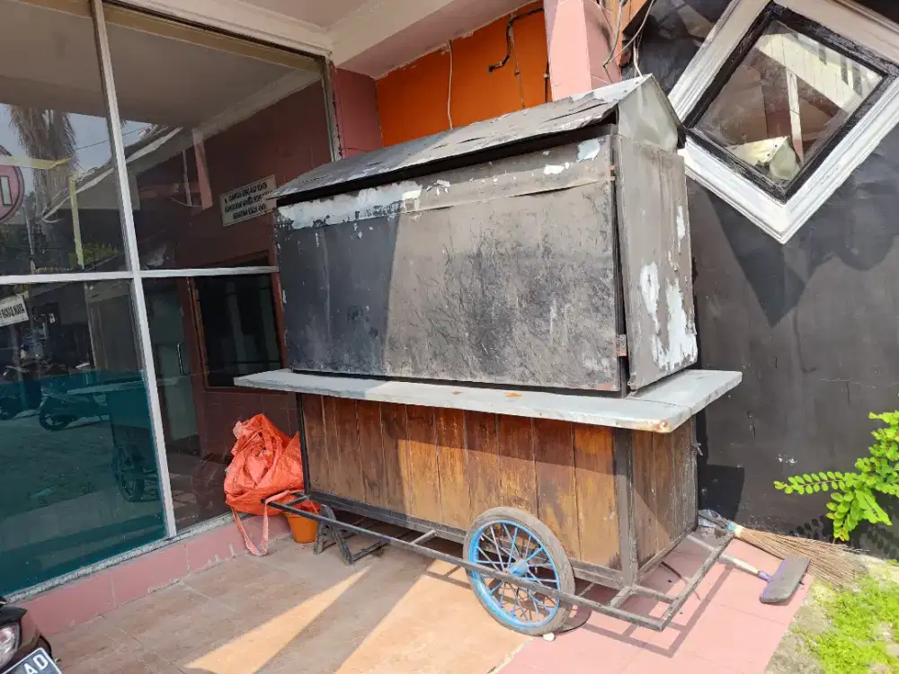 DIJUAL GEROBAK JUALAN