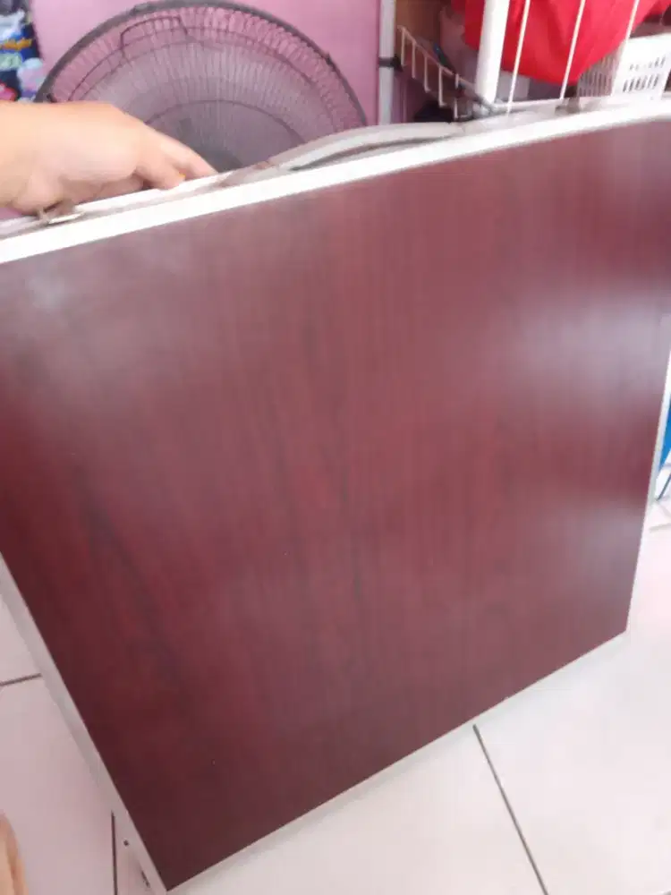 Meja lipat kondisi masih bagus