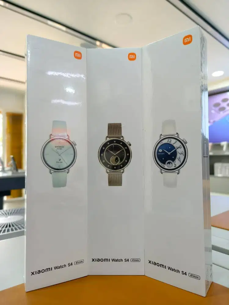 XIAOMI WATCH S4 41MM (GOLD, GREEN, & WHITE)