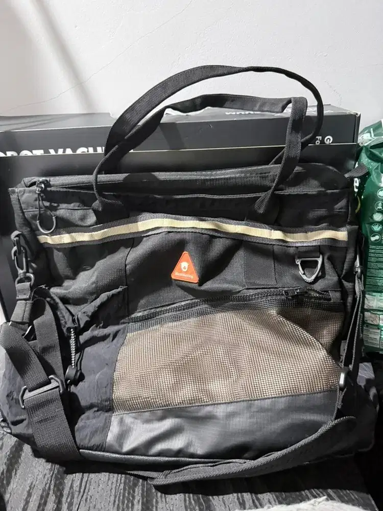 Tas humblezing like new