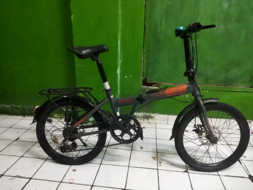 Sepeda lipat murmer