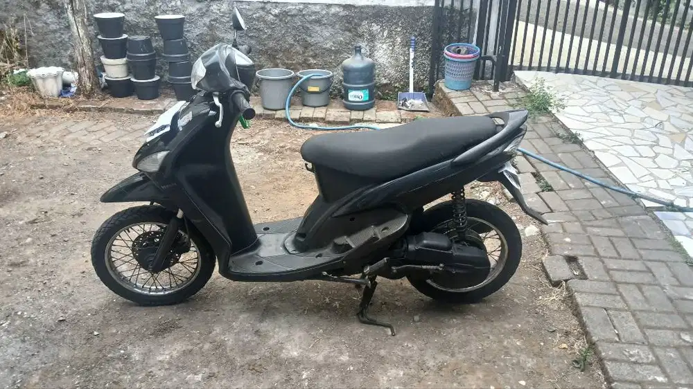 Mio hitam 2006 siap pakai