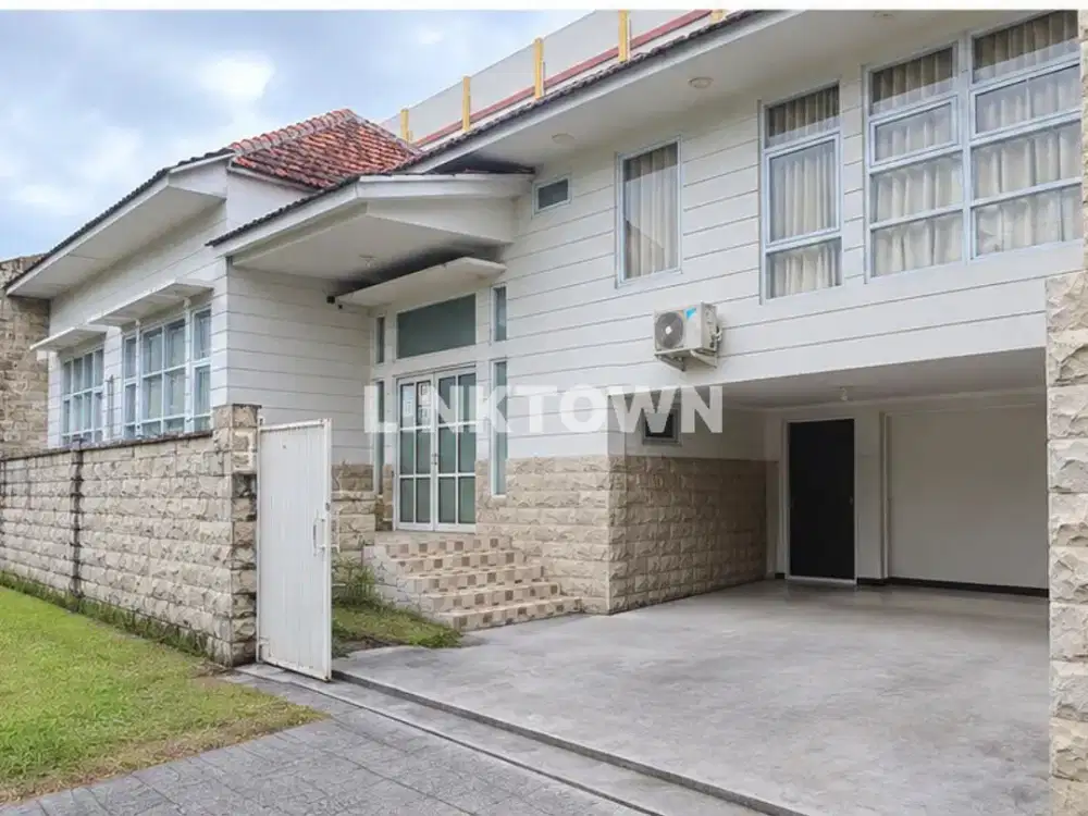 Sangat Murah Rumah 1.5 Lantai di Wiyung Permai Surabaya
