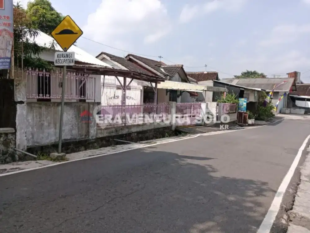 Rumah Lama Strategis Mojosongo