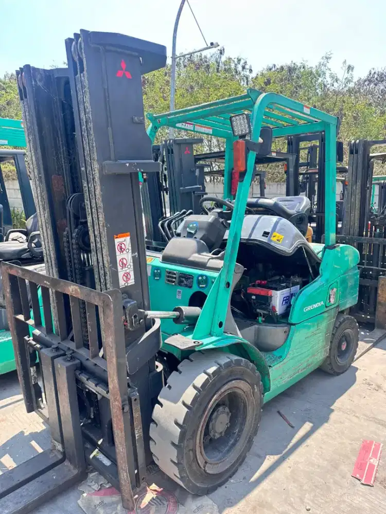 Forklift Mitsubishi 3 Ton,Manual,Tiang Threelift,Tahun 2017 (Fullori)