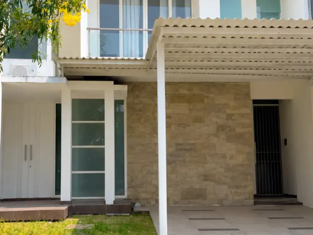 Rumah Pakuwon City Minimalis Palm Beach