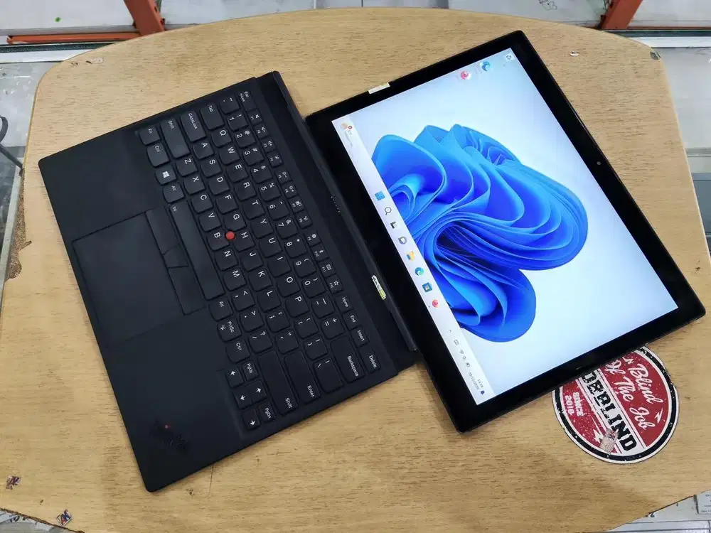 Lenovo ThinkPad X1 Tablet Core i5Gen8 Ram 8GB SSD 256GB 12in Murah