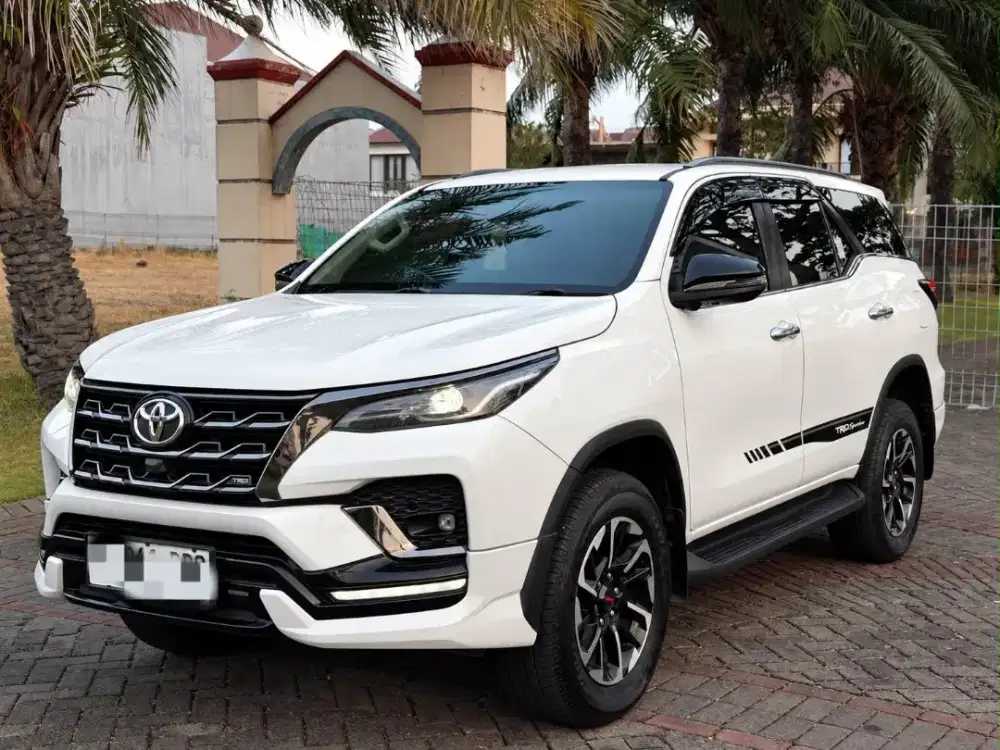 Toyota Fortuner VRZ TRD 2021 Matic Putih Favorit