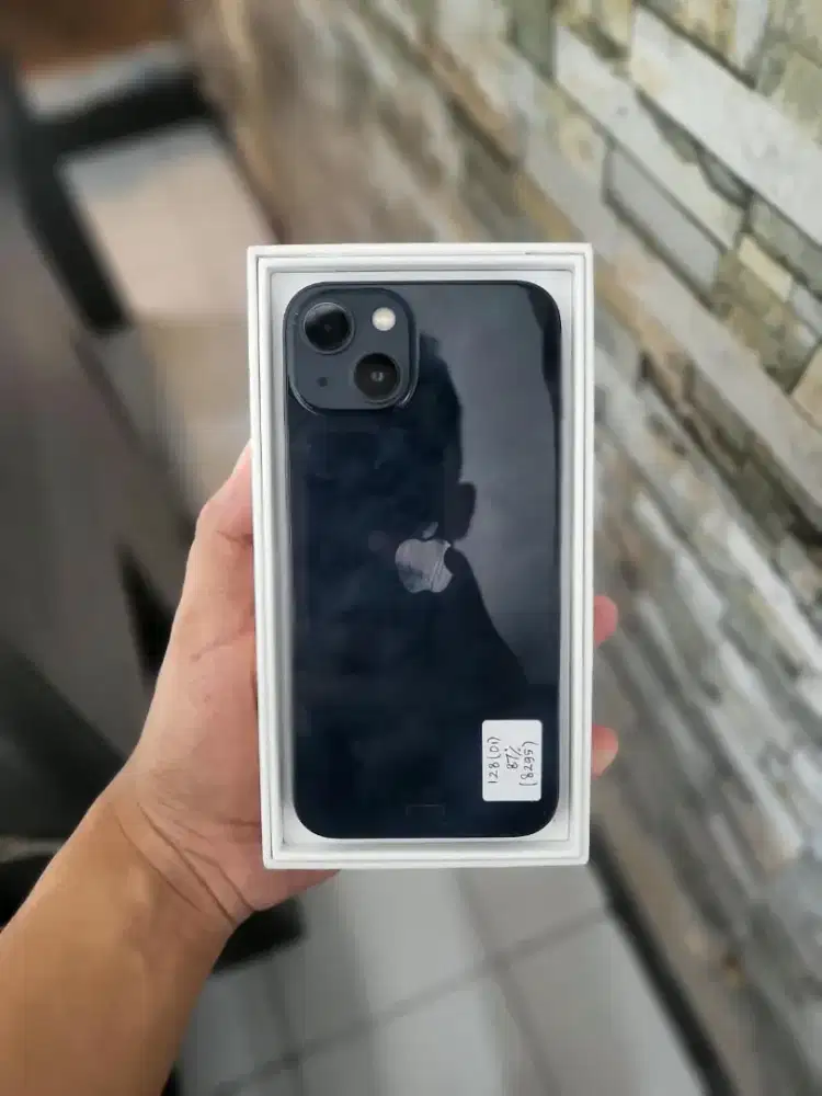 iPhone 13 128gb  resmii
