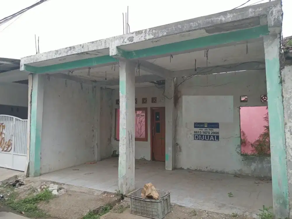 Dijual Rumah Butuh Renovasi Luas 60 m2 Cikahuripan Klapanunggal Cileungsi