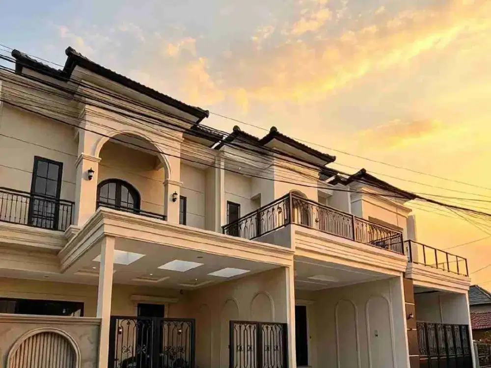 Rumah american classic sawojajar