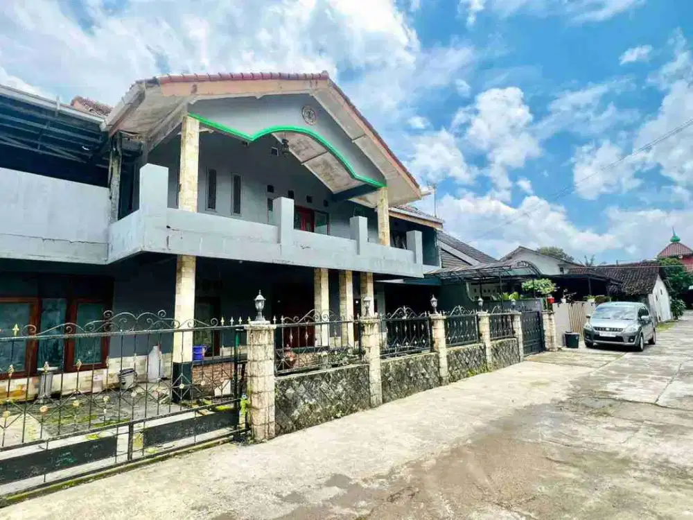 Rumah besar luas di dekat UII jakal km 12.5