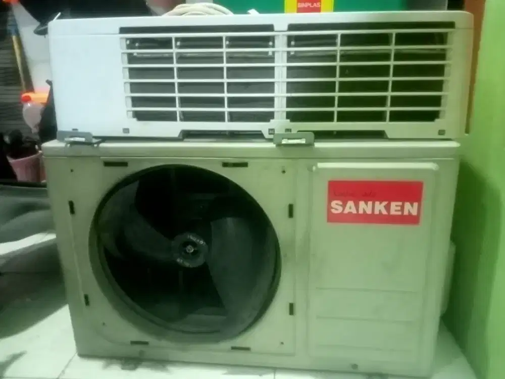 Dijual AC pemakaian sendiri merk sanken sudah dua tahunan