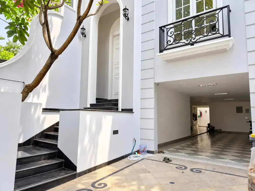 Disewa Luxury Modern House Cilandak - 3,5 Lantai - Full Furnished Premium - Private Rooftop