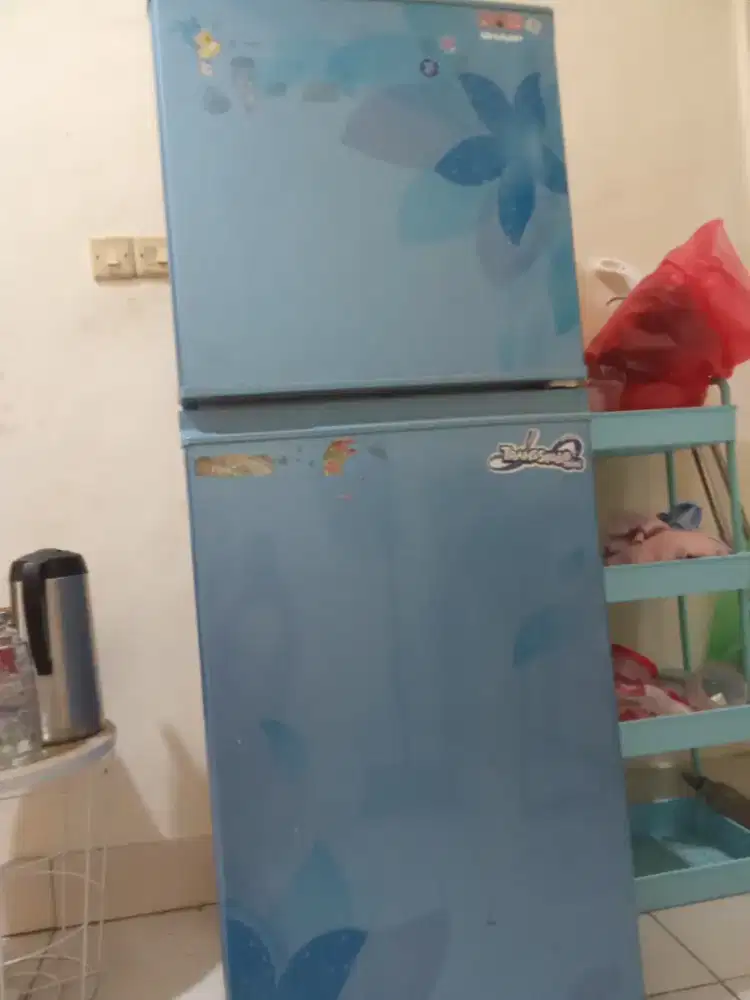 Kulkas 2 pintu Sharp
