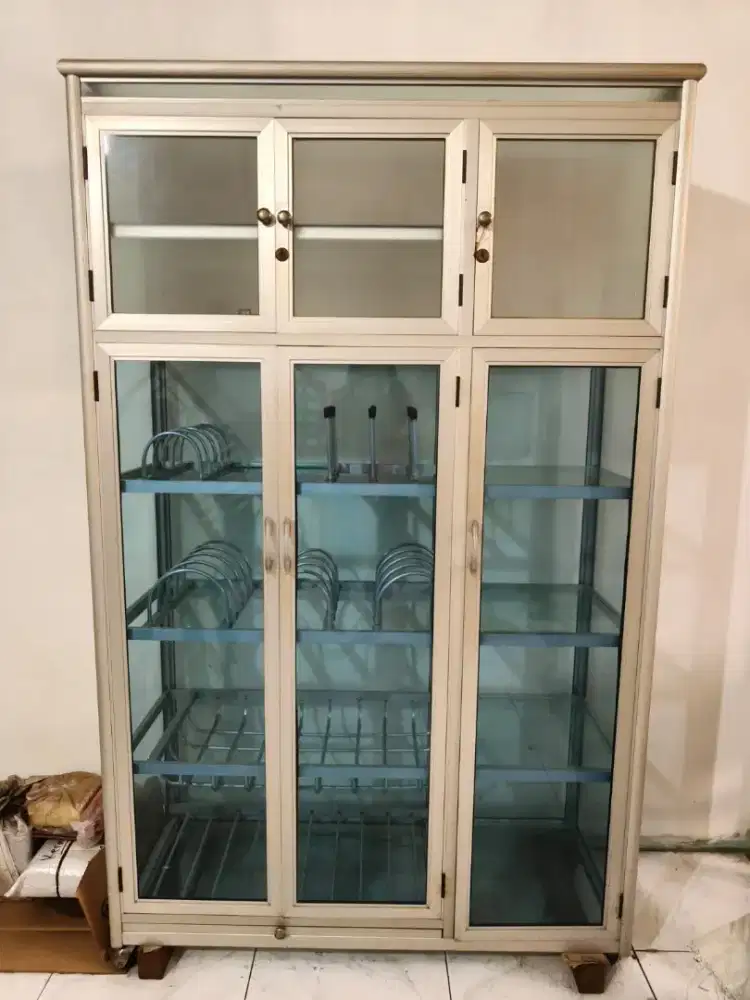Lemari piring / rak piring Aluminium 3 pintu