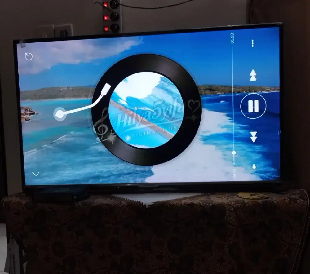 Smart TV 43 inch Changhong