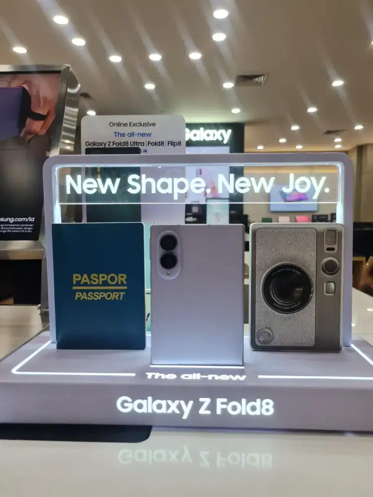 Samsung fold 8 new