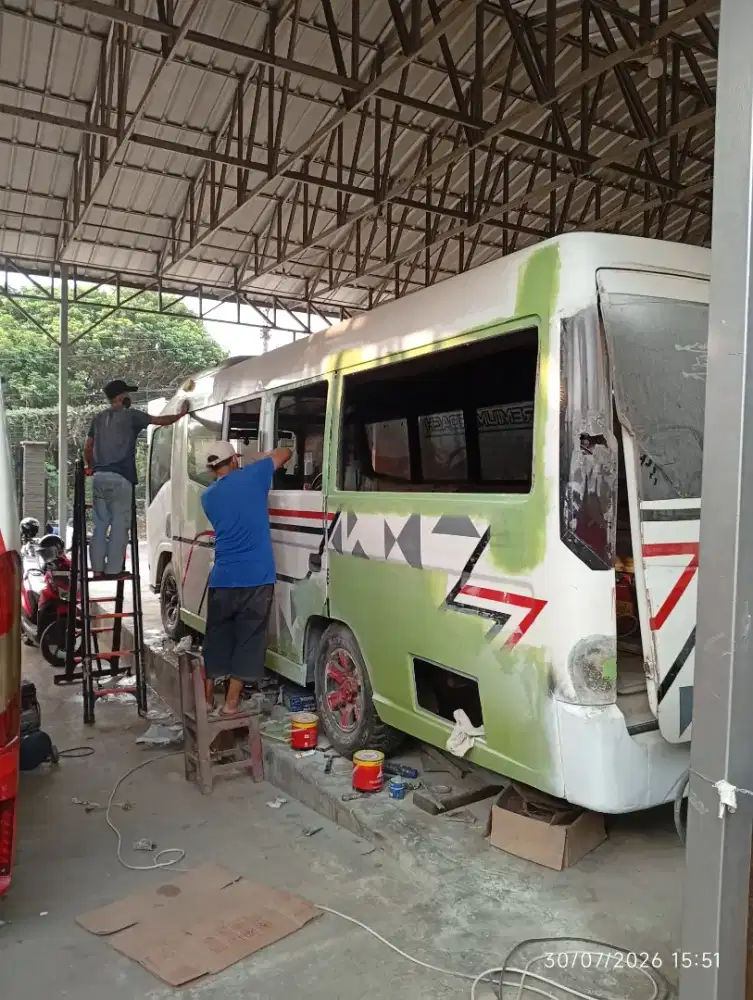 Dibutuhkan tenaga kerja pria, bagian kebersihan dan lain lain