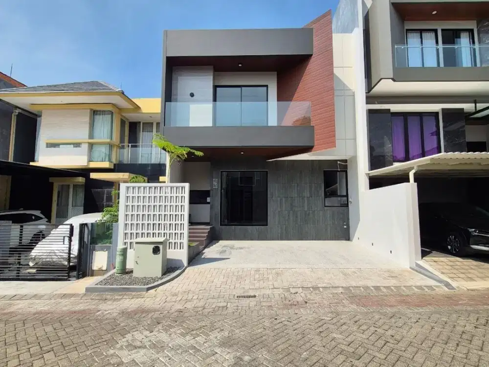 Dijual Rumah Baru Alam Hijau Citraland Surabaya Barat 2 Lantai 4+1KT High Spec Row 3 Mobil