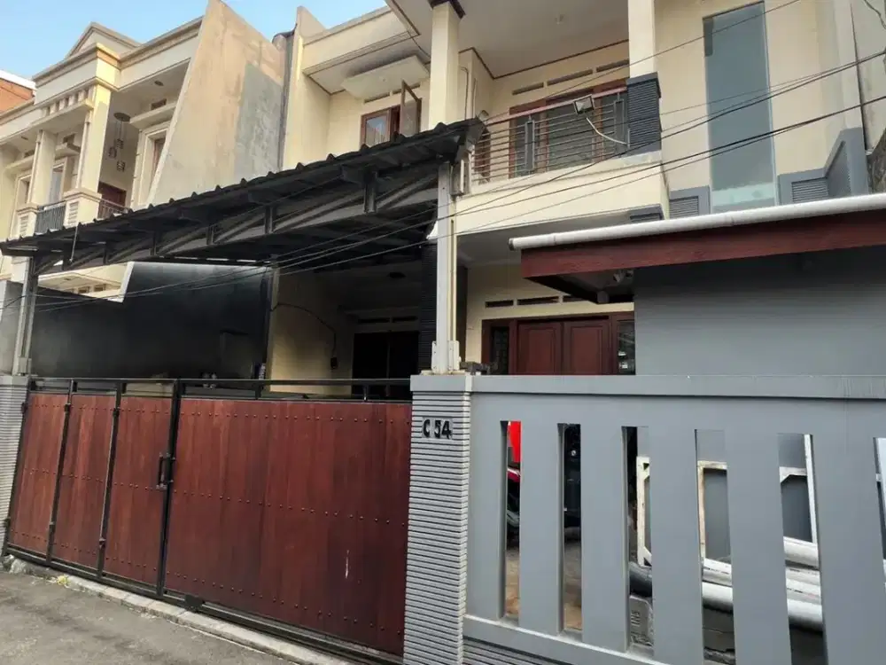 LOKASI STRATEGIS! RUMAH SLIPI DEKAT CENTRAL PARK