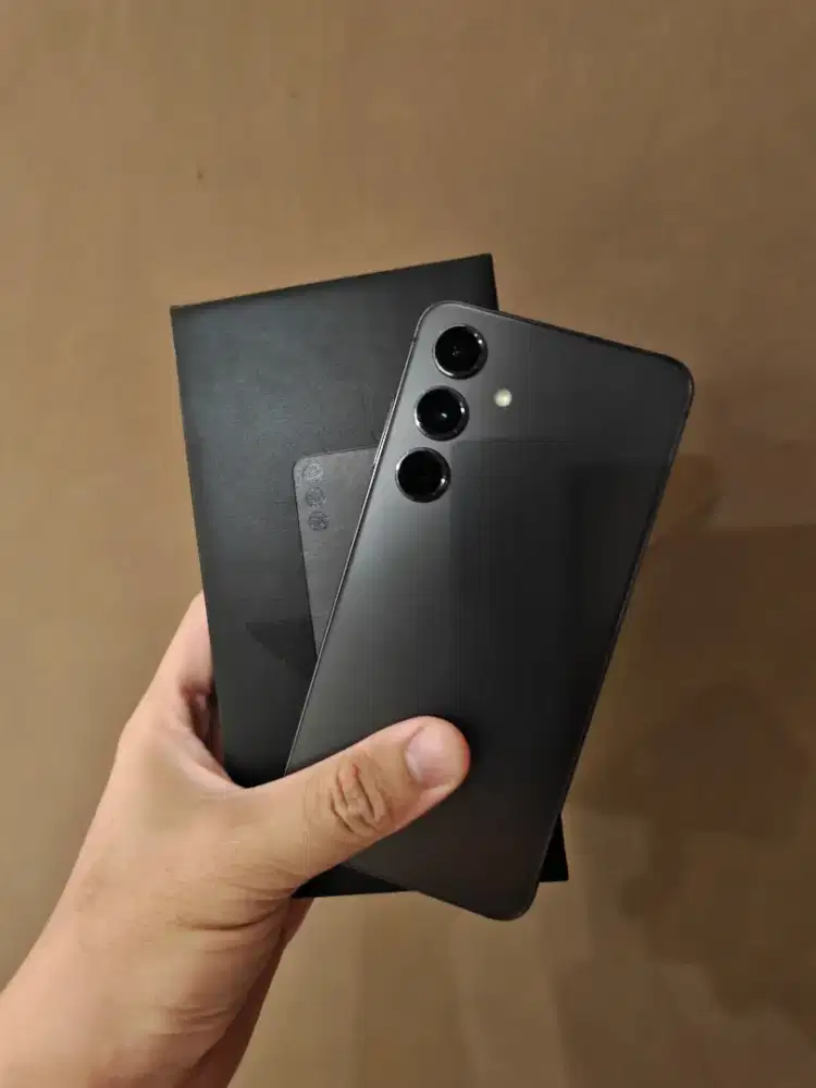Samsung S24 8/256gb SEIN