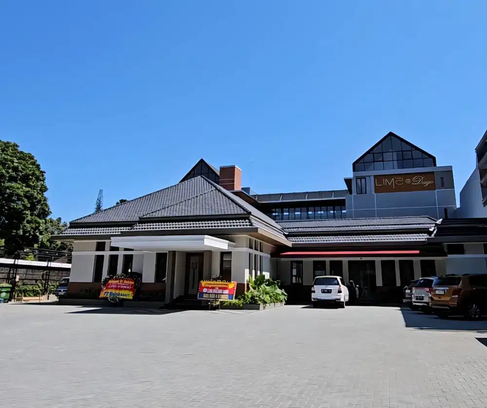 Disewakan ruang usaha ruko Commercial Bentuk Cantik , Dago Bandung