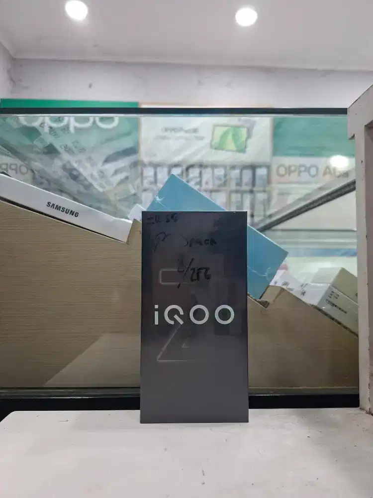 IQOO Z11 5G 8/256 NEW MURAH GARANSI RESMI