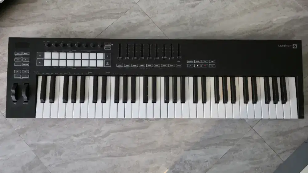 Keyboard Novation Launchkey 61 MK3