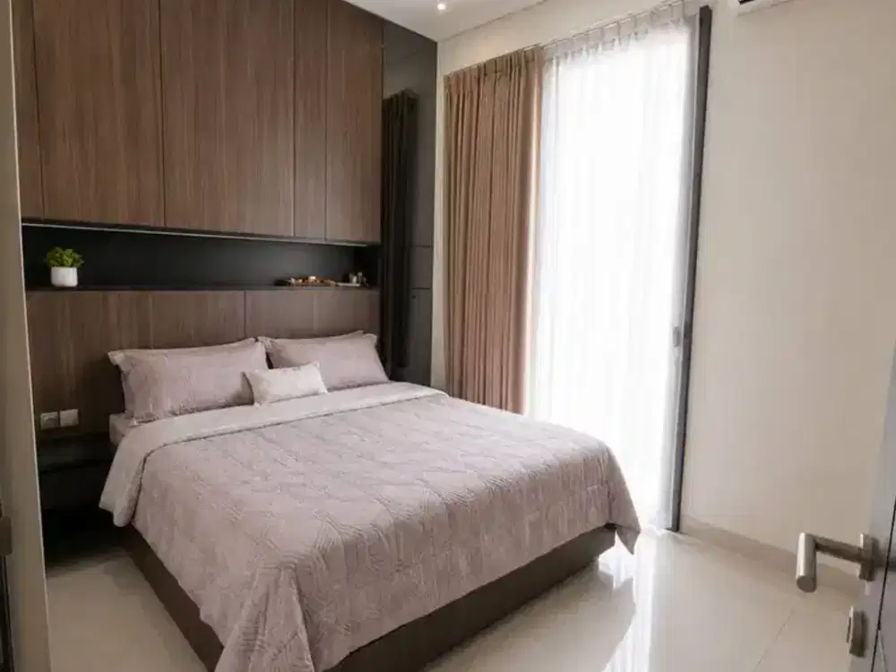 Dijual Rumah Lux Full Furnish di Taman Kopo Indah 5