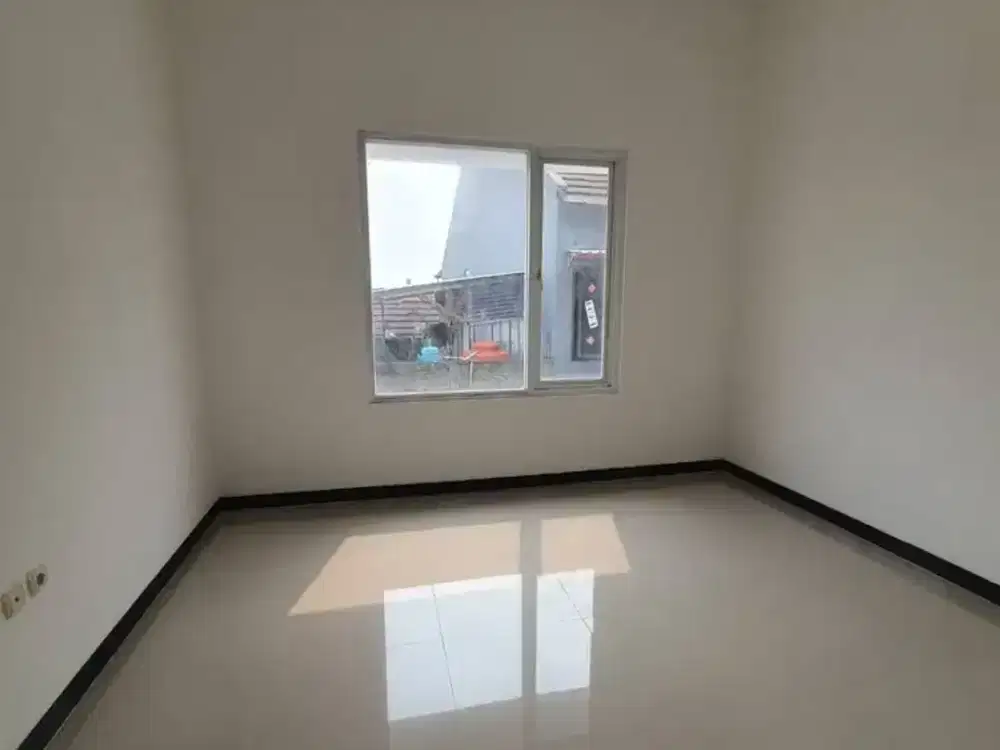 Dijual Rumah Siap Huni di Blok Favorite Taman Kopo Indah (TKI) 3
