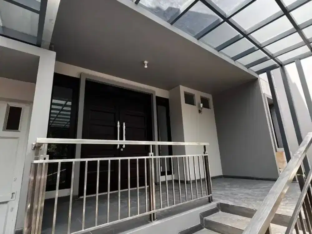 Dijual Rumah 2 Lantai Siap Huni di Batununggal Indah Bandung