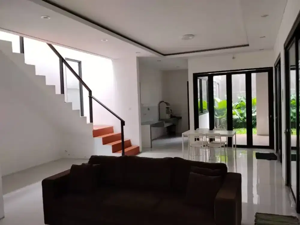 Disewakan Rumah Bagus Semi Furnish Di Sukaluyu Bandung