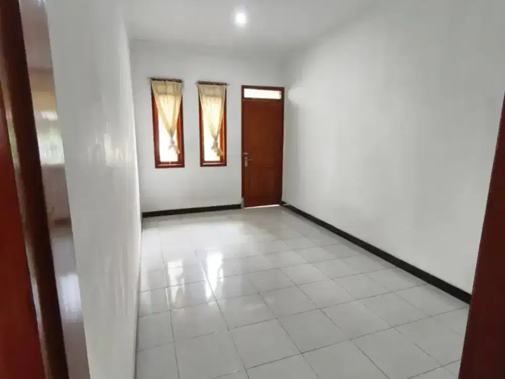 Dijual cepat Rumah Siap Huni di Taman Kopo Indah (TKI) 3