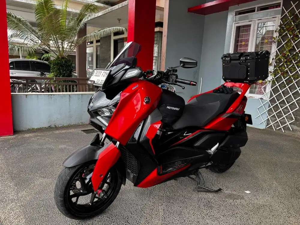 DIJUAL YAMAHA XMAX 2025 – MERAH | FULL TOURING PACKAGE