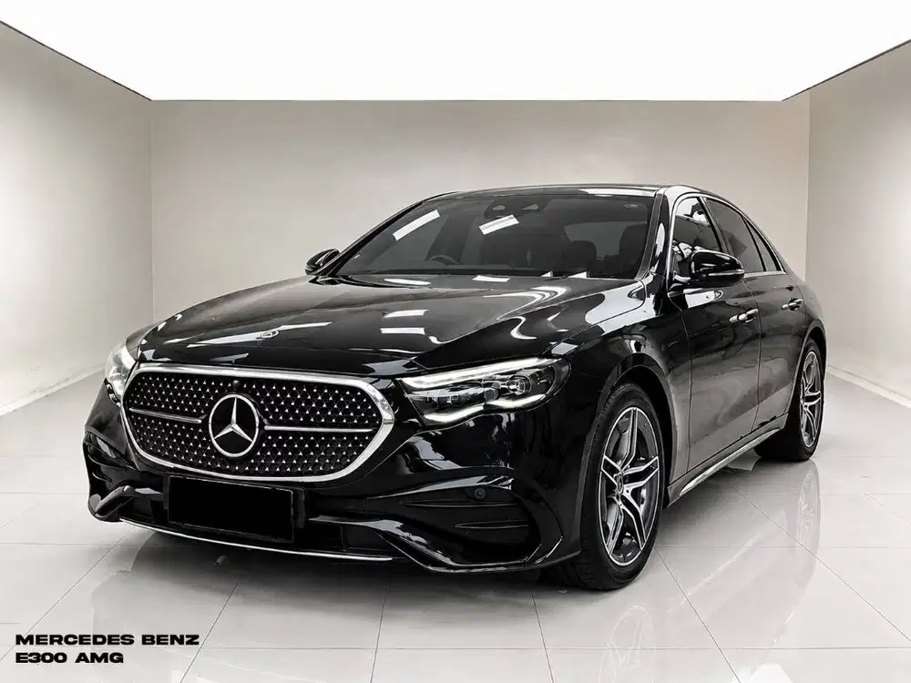 2024 Mercedes-Benz E300 2.0 AMG Line Sedan LOW KM 6,xxx ONLY. Mulus