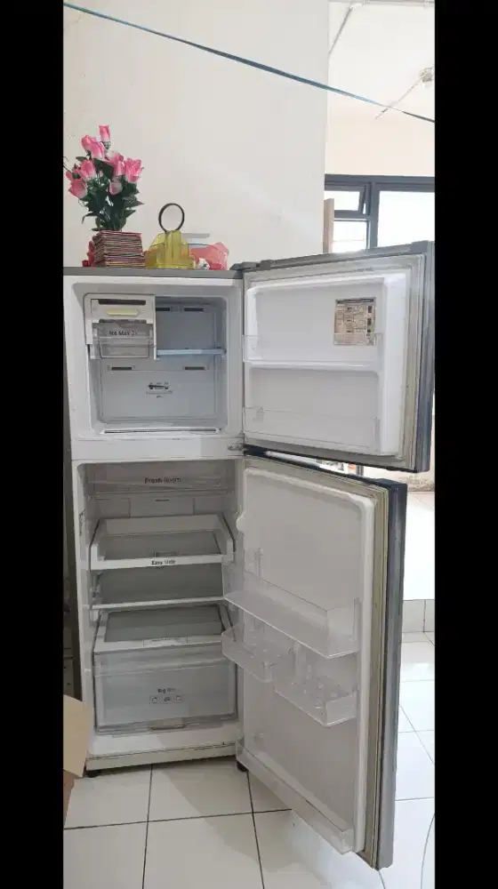 Jual Kulkas Samsung 2 pintu digital inverter