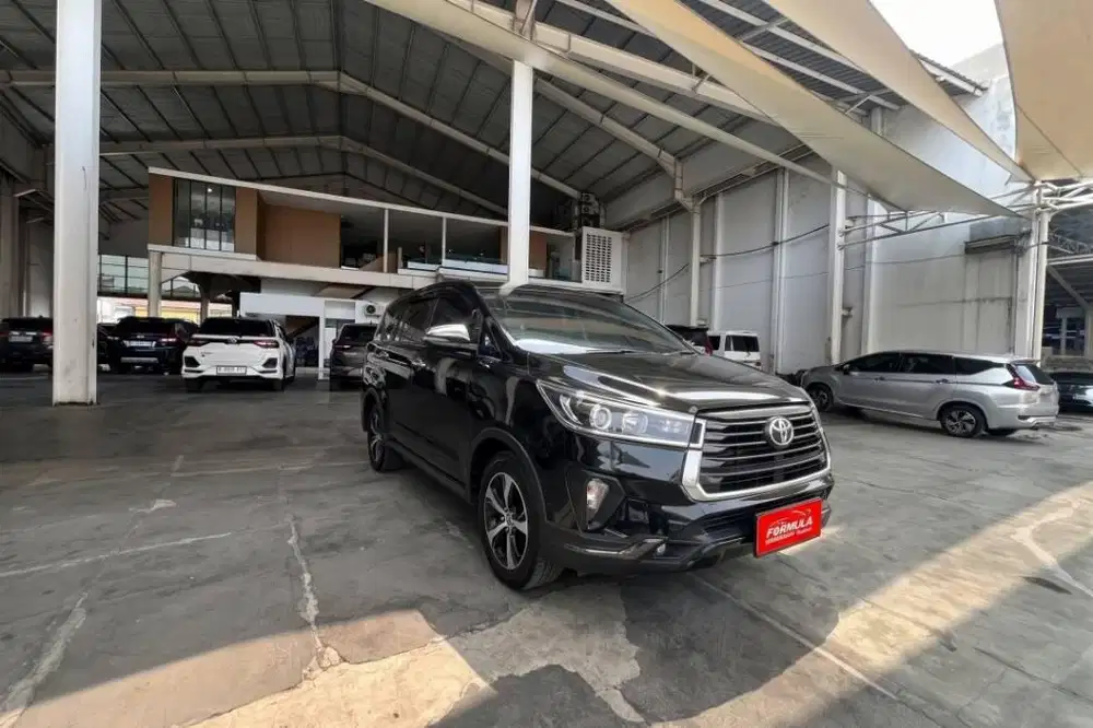TOYOTA INNOVA VENTURER 2.0 A/T 2021