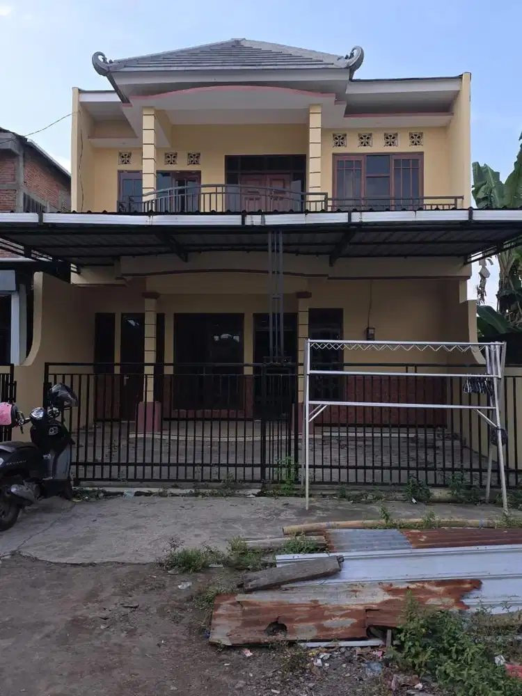 Dijual Rumah 2 lantai luas tanah 136m2