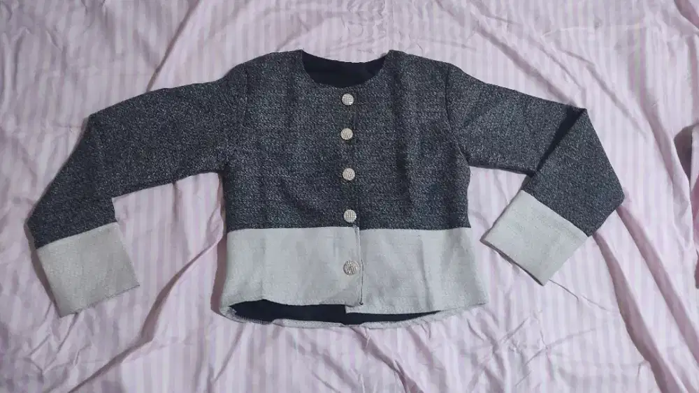 Cardigan wanita