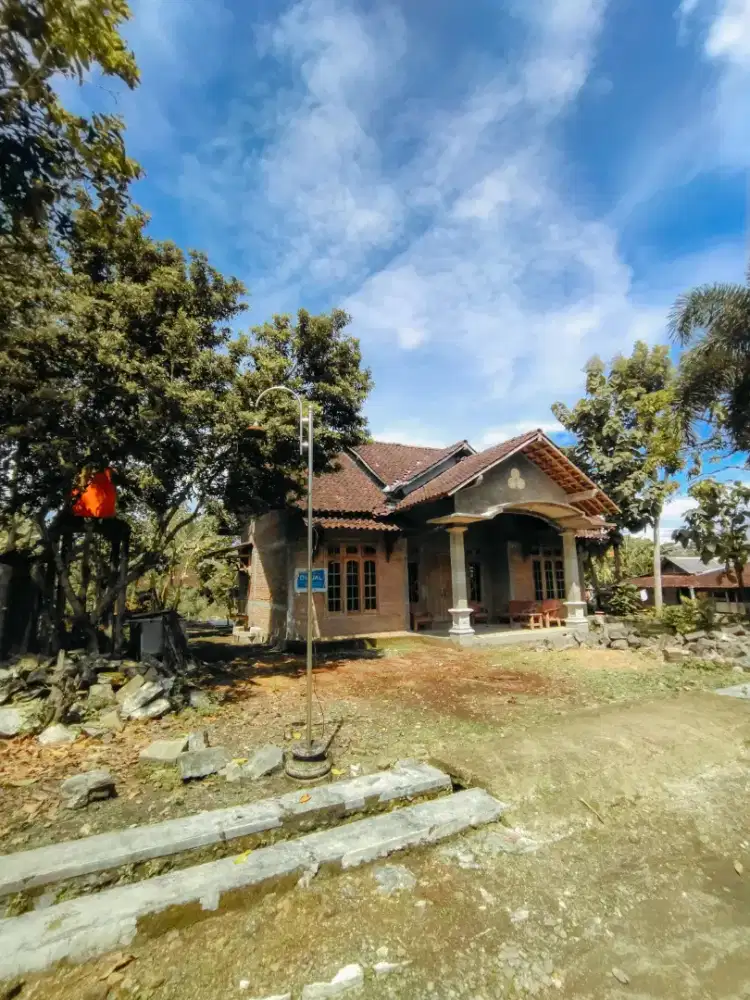 DIJUAL TANAH 690 M² + BANGUNAN DI TALUNOMBO, BATURETNO, WONOGIRI