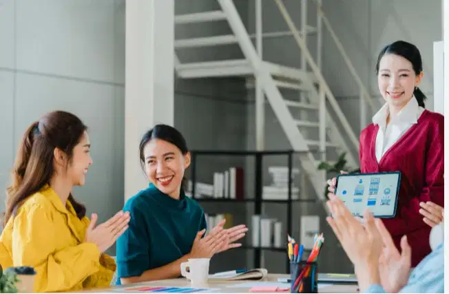 LOWONGAN KERJA STAFF SALES