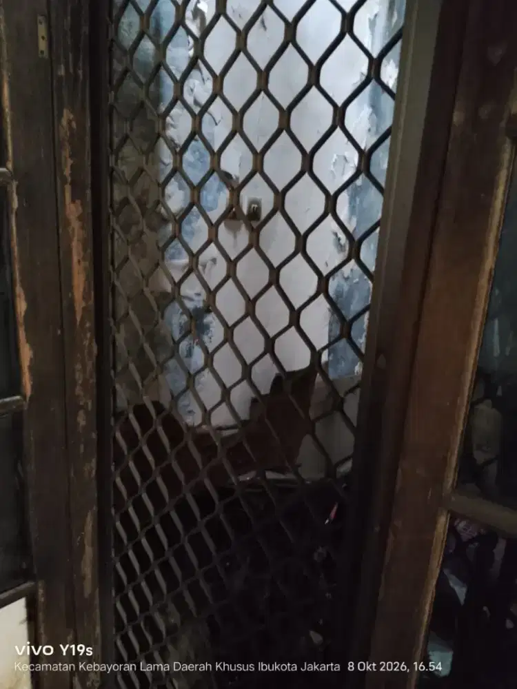 Dijual Pintu Aluminium dibalik Kayu