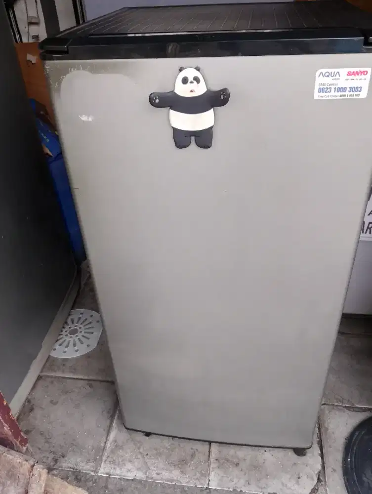 Kulkas 1 pintu metek Aqua normal dingin bagus