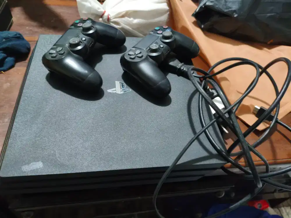 Sony PS 4 PRO 1TB
