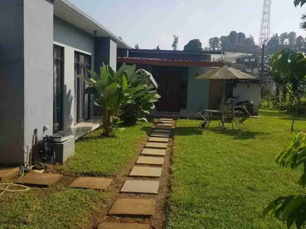 Dijual Rumah Villa Cantik  Full Furnished  View indah Pegunungan Lembang Bandung