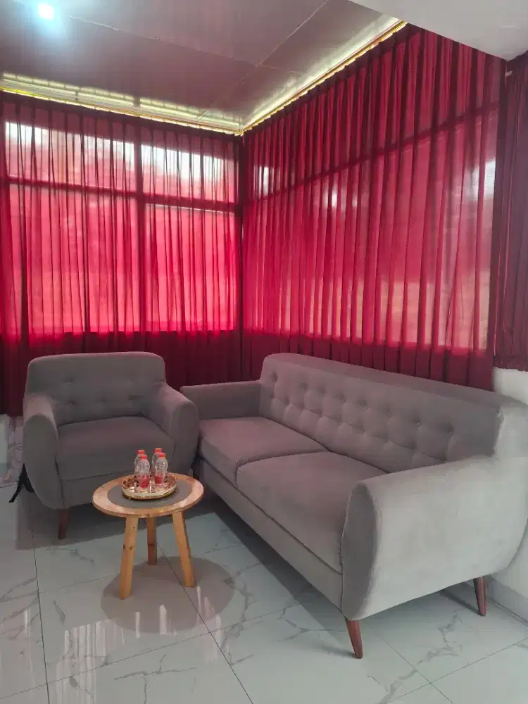 Dijual sofa baru pakai