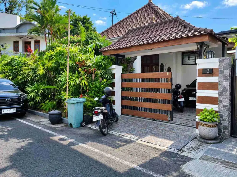 Rumah haritage tenggah kota malang