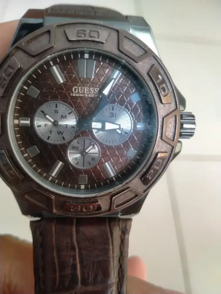 Jam tangan gues